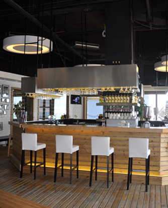 Leisure bar